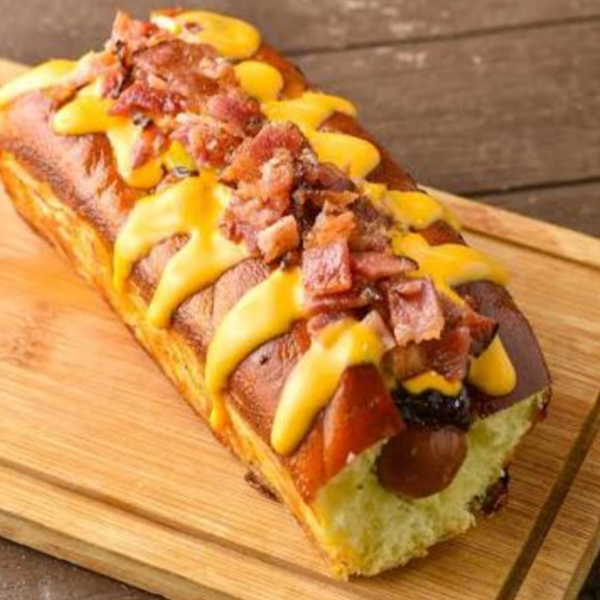 Perro Caliente con Tocinetas