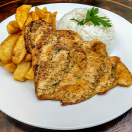 Pechuga a la Plancha con Papas Fritas + Bebida