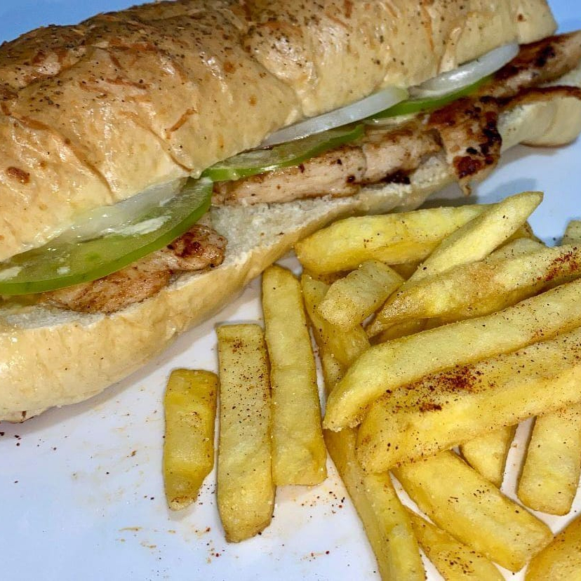 Sandwichs De Pollo + Papa Frita
