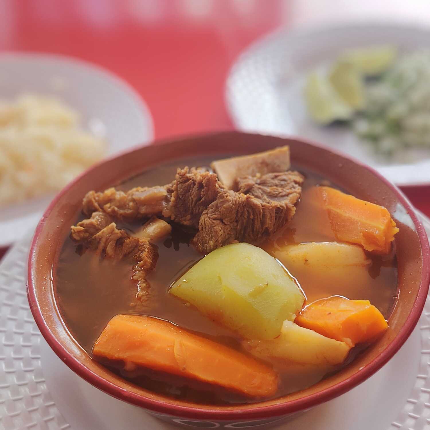 Caldo de Res con Verduras