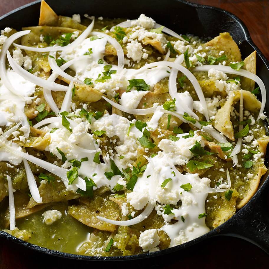 CHILAQUILES VERDES + PAPAS FRITAS