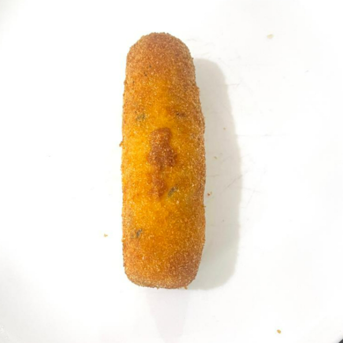 SALGADO FRITO DE SALSICHA MASSA DE BATATA