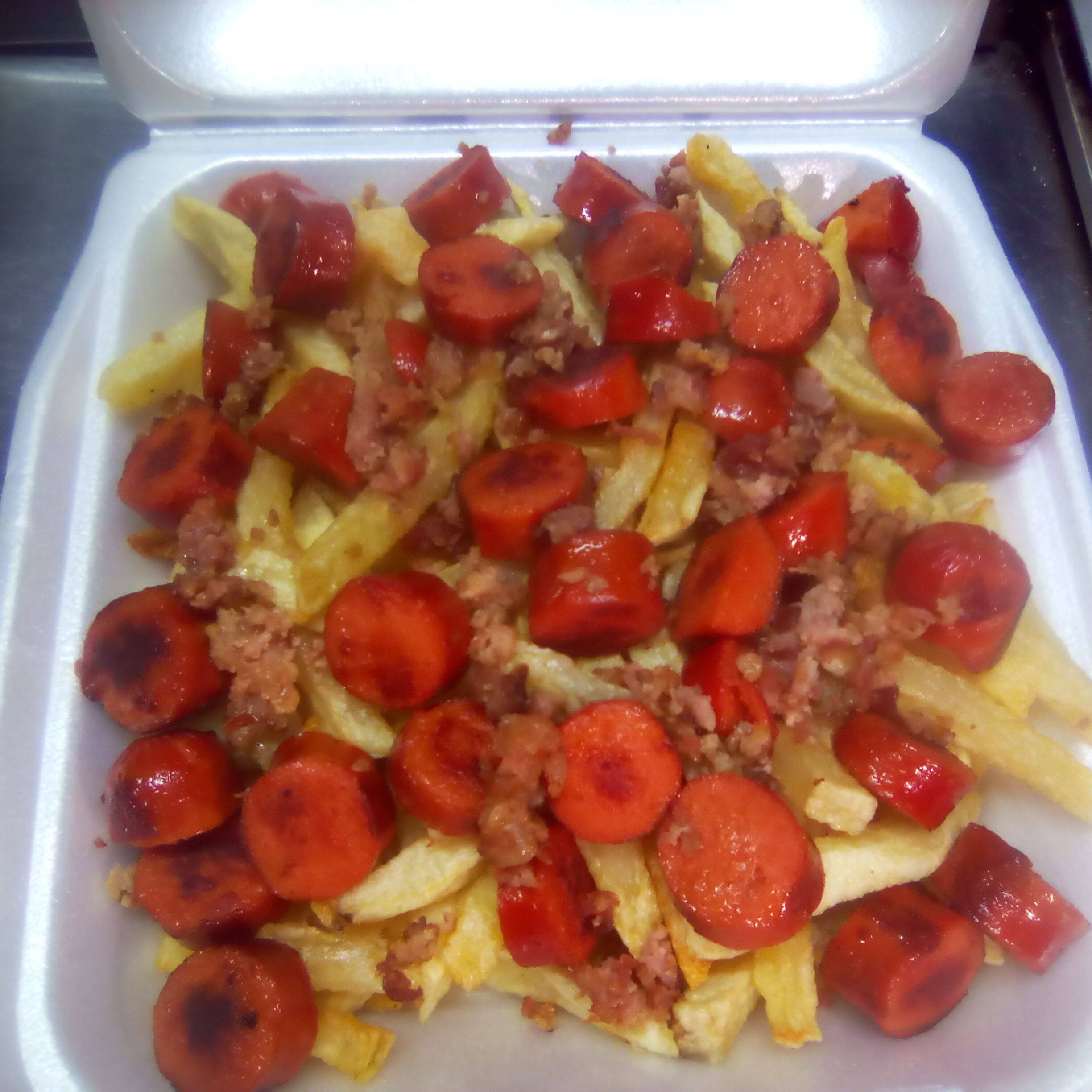 Salchipapas