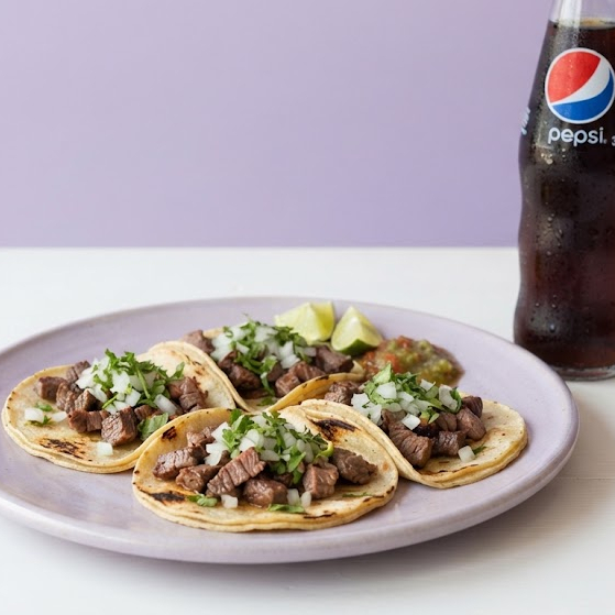 Combo 4 Tacos Suaves de Carne Asada + Soda