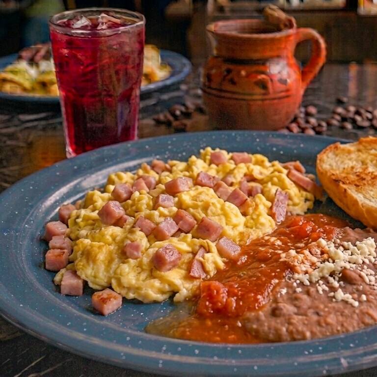 Huevo Revuelto con Jamón