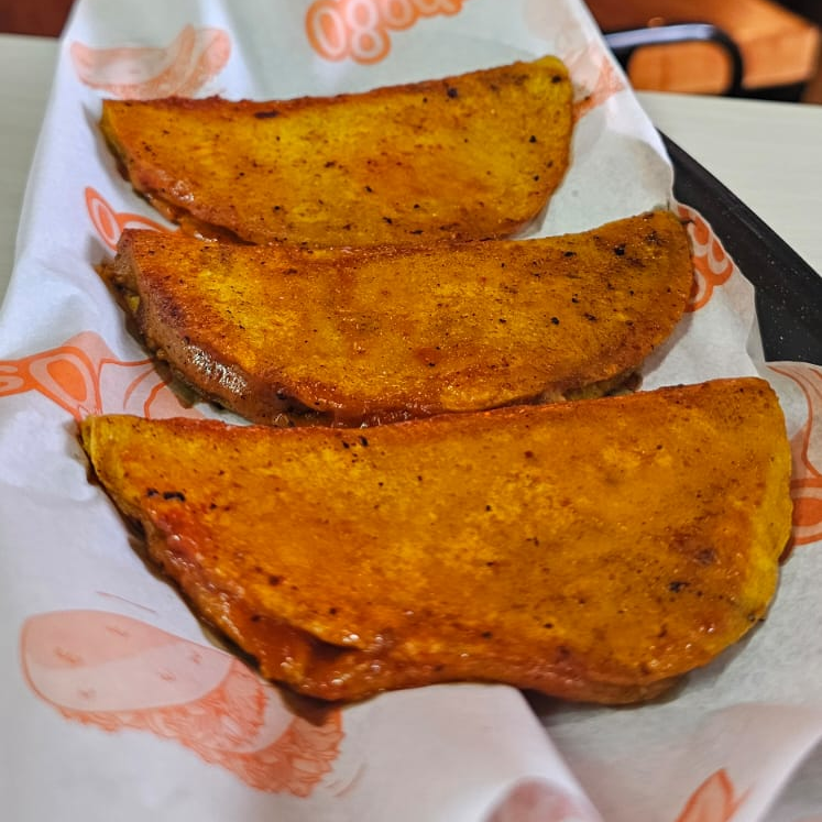 Taco de canasta Papas con Chorizo 1 pz
