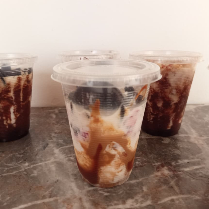 Fresas con crema Jumbo - Cajeta con Oreo