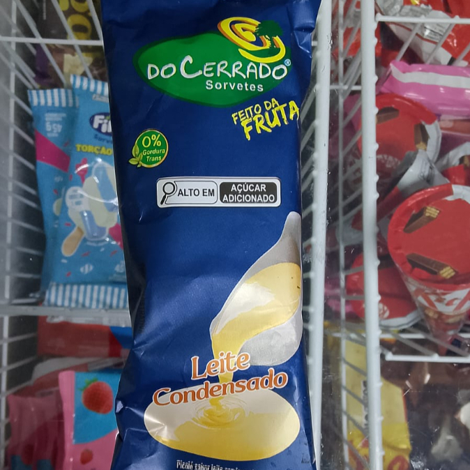 Picolé sabor de Leite Condensado.