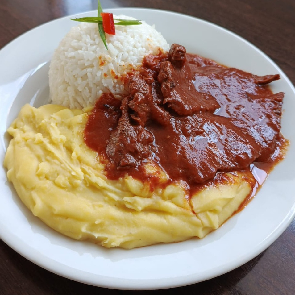 Asado con Puré