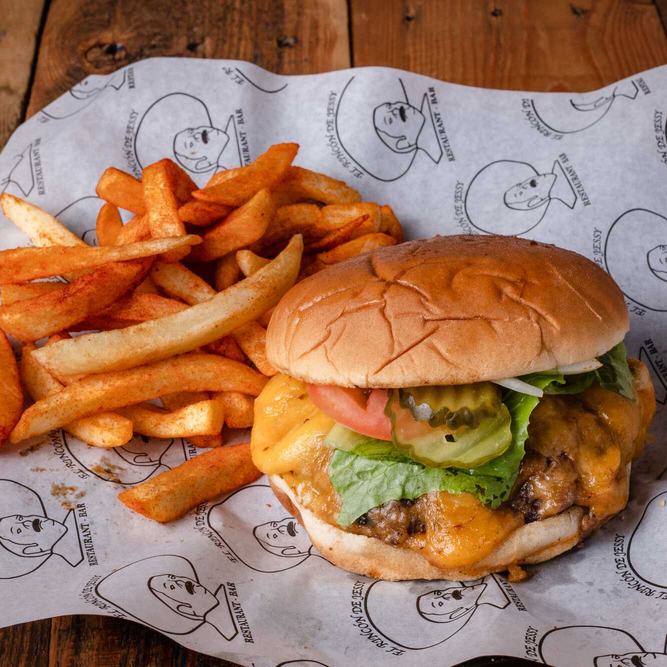 Hamburguesa de res Con Papas