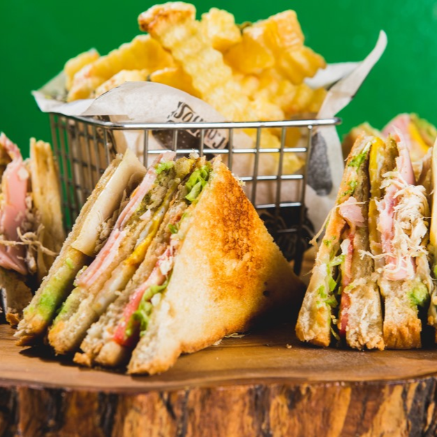 Club Sandwichs