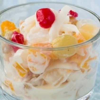 Cóctel de Frutas con Crema