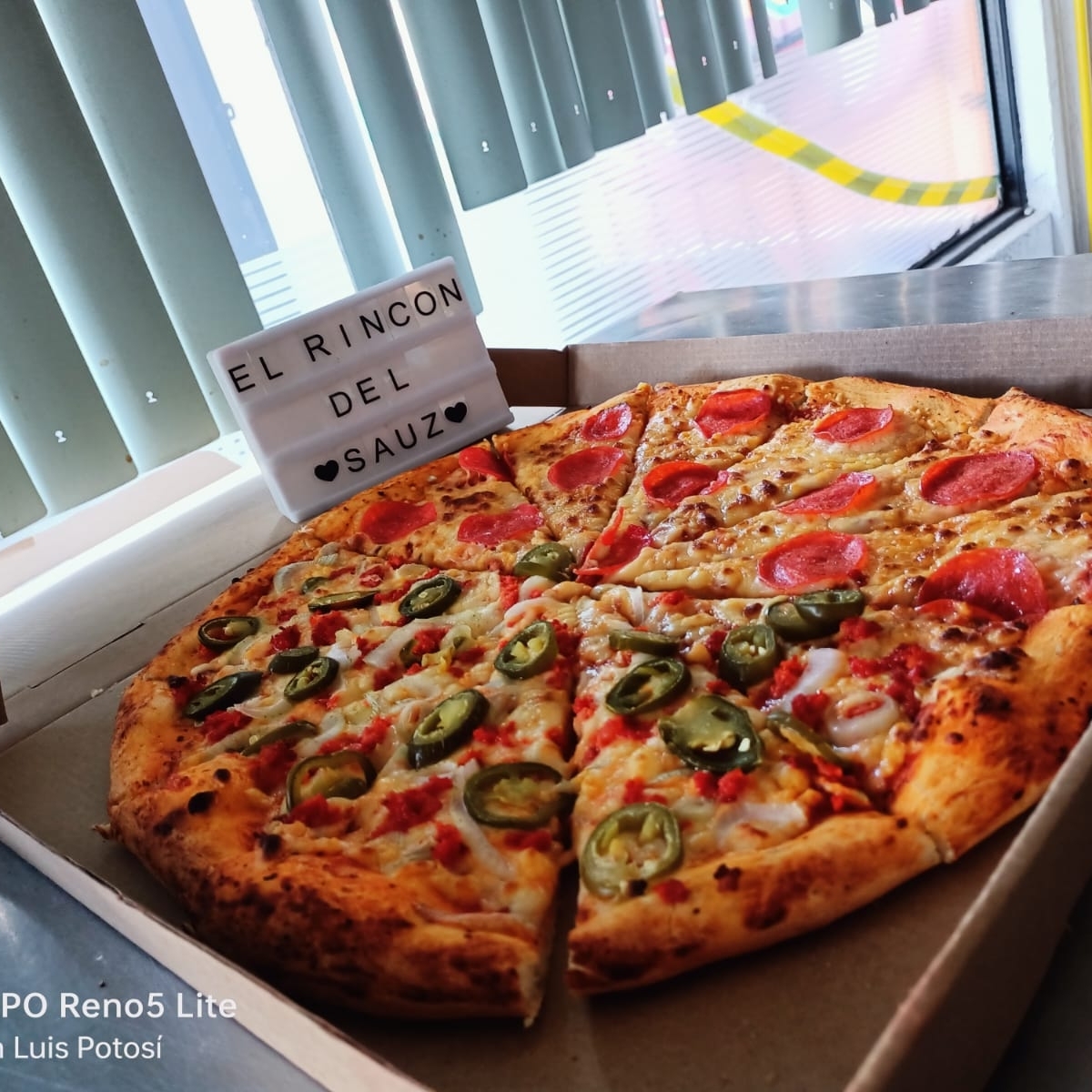 Pizza Familiar