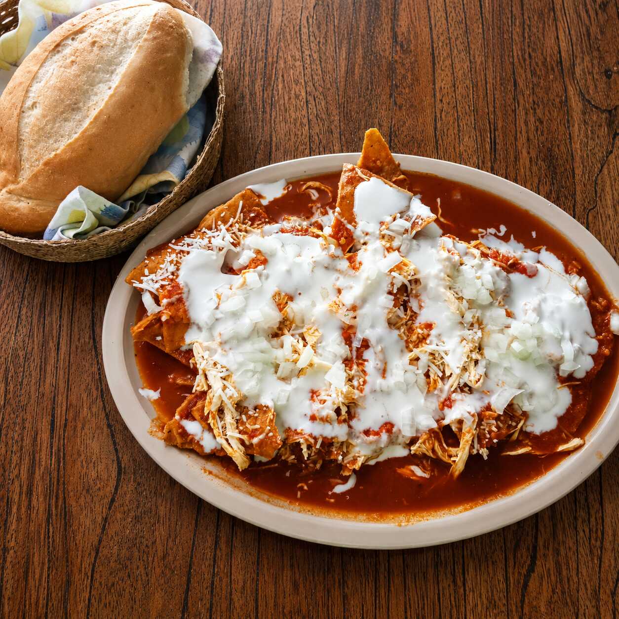 Chilaquiludo con Pollo o Huevo Verdes o Rojos