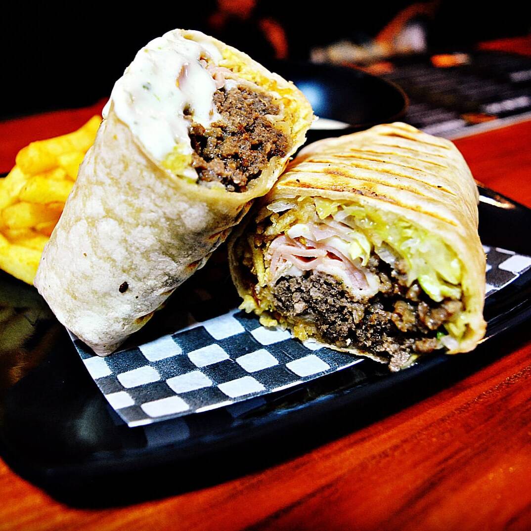 Wrap de carne + porción de papas