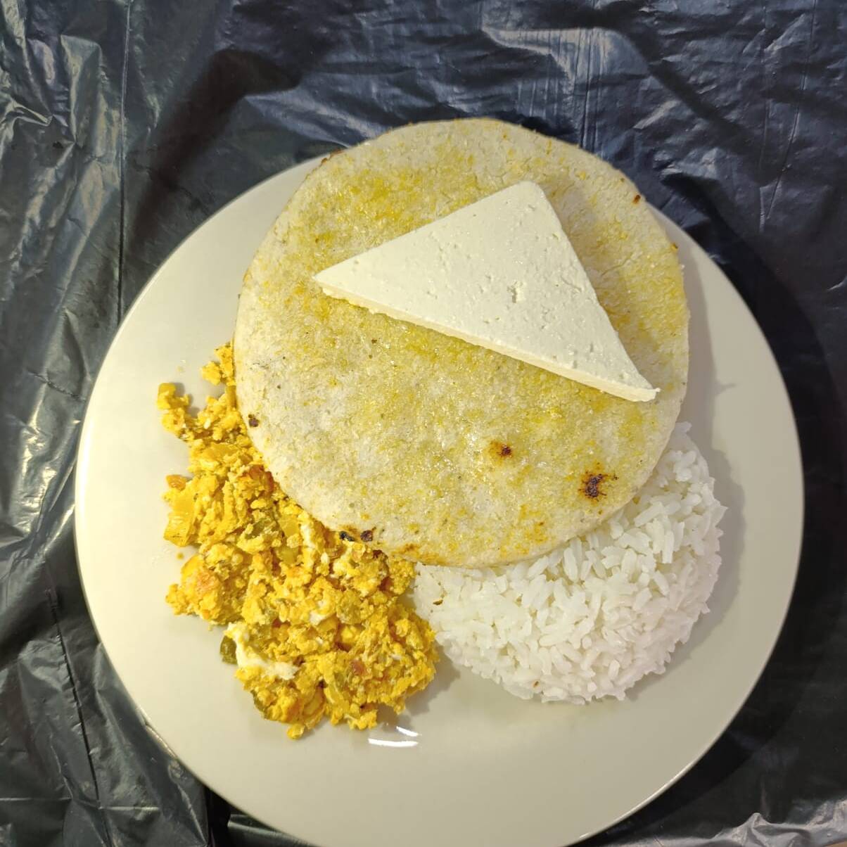 Huevos con Arroz