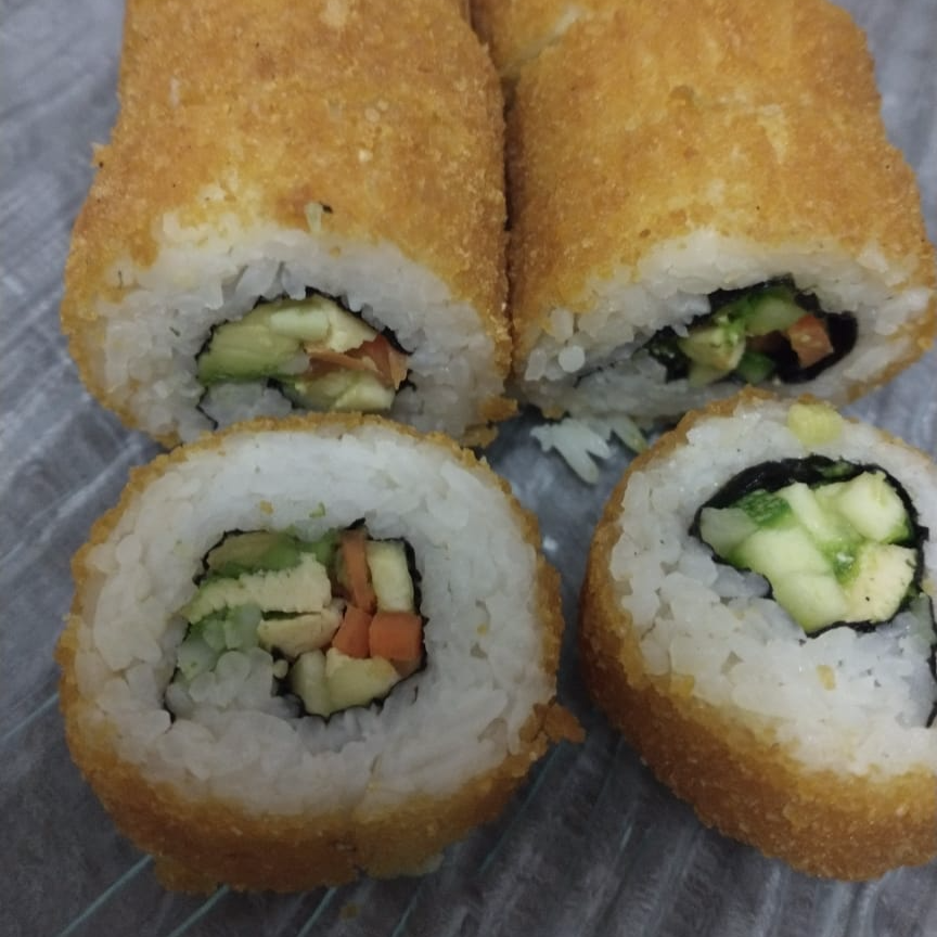 CHIKIN ROLL