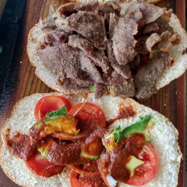 TORTA GIGANTE DE MILANESA DE PUERCO