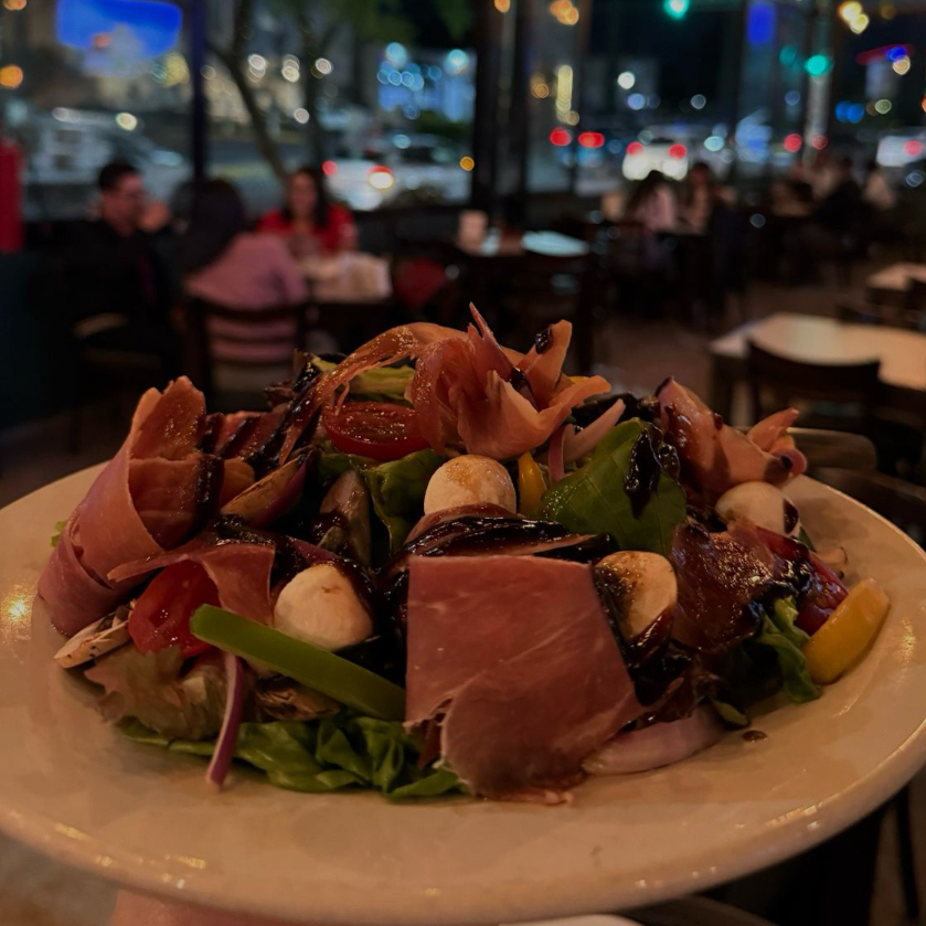 Ensalada Prosciutto E Capra