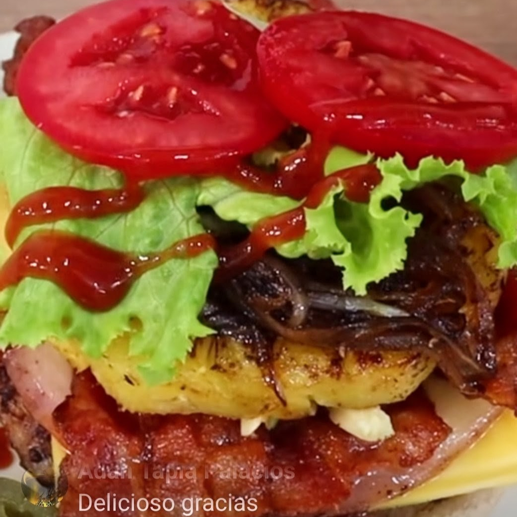 HAMBURGESA GIGANTE HAWAIANA