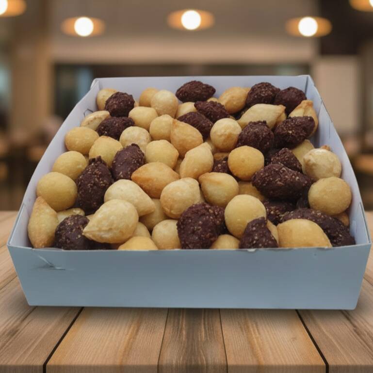 Mini Salgados pasando em torno de 19 a 20 gramas a unidade. Vc Pode Escolher 1 Sabor, Não Colocamos Mais Que Um Sabor.