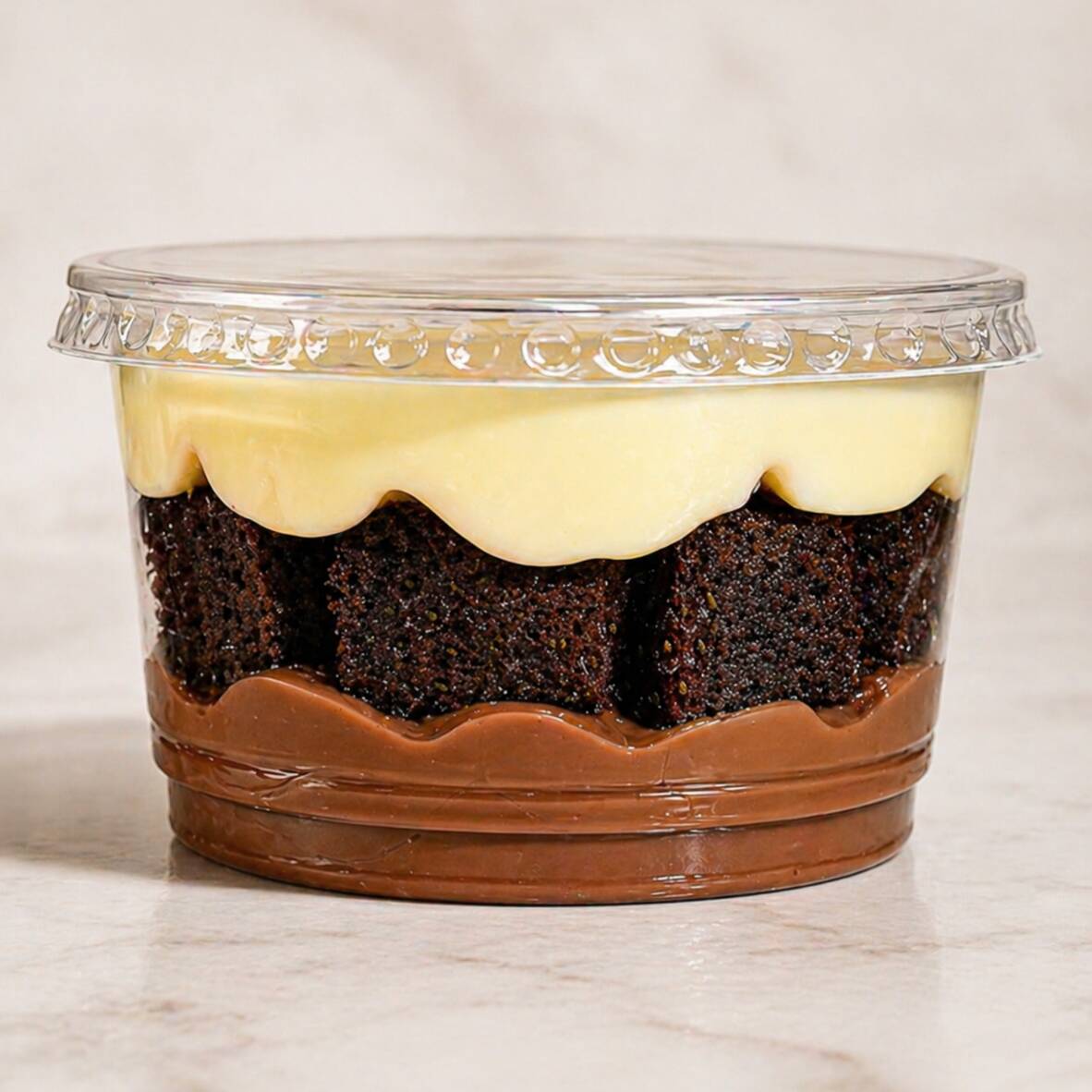 Brigadeiro de ninho com brigadeiro de cacau 50% e brownies