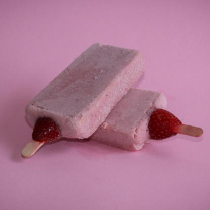 Paleta de Fresa de Leche
