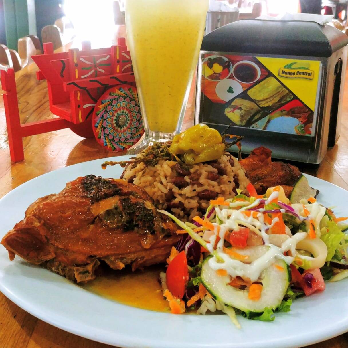 Rice And Beans + Refresco Natural