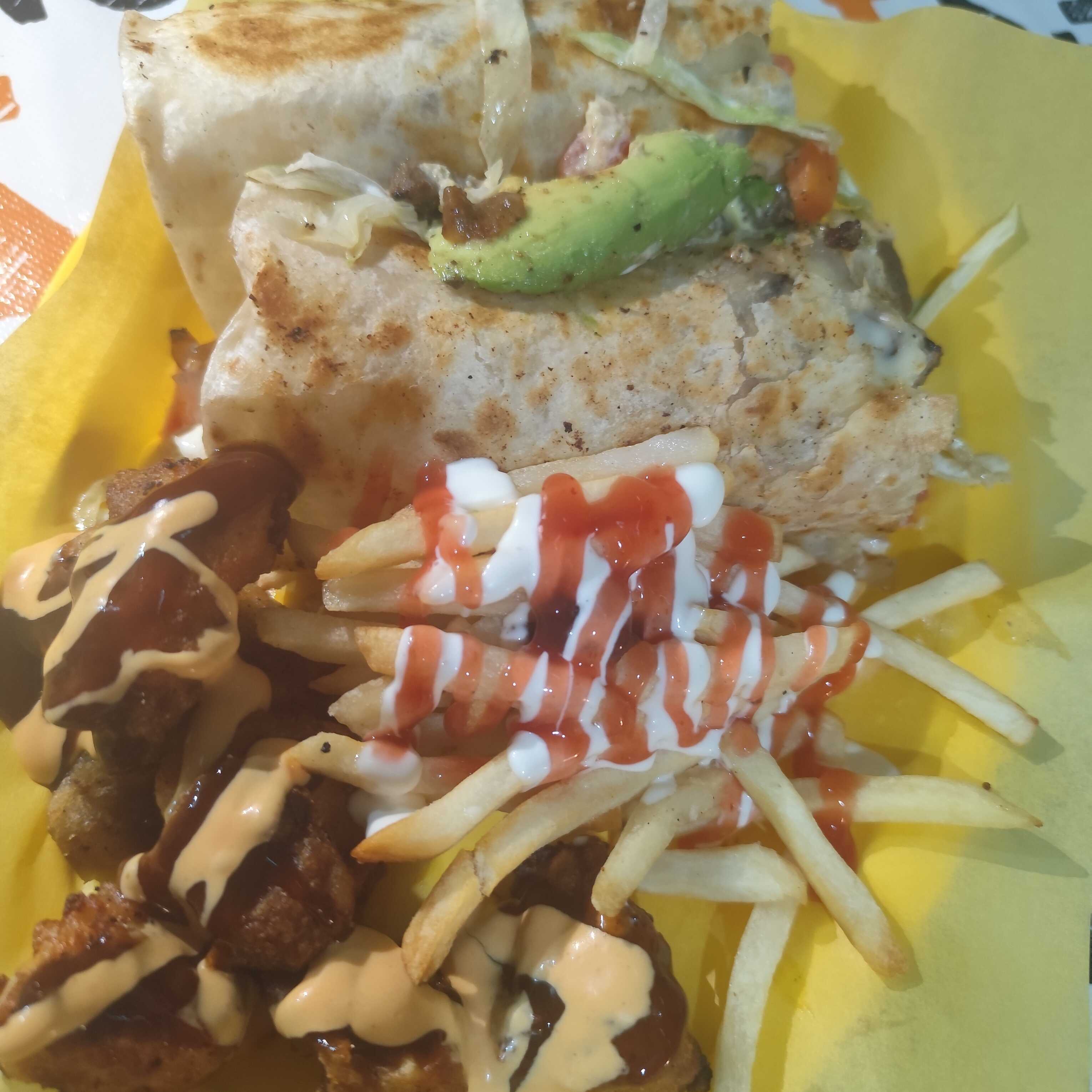 Super Burro, Boneless y Papas