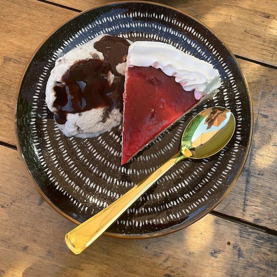 PAY DE QUESO CON FRESA