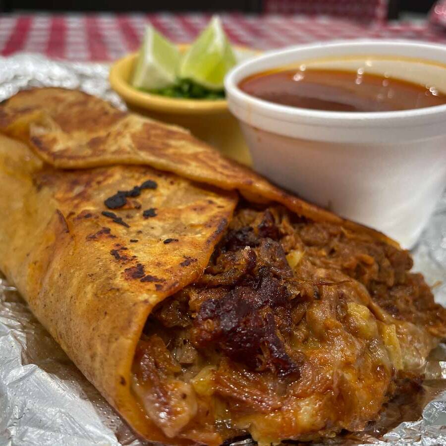 Burrito Birria + Agua Fresca 457ml