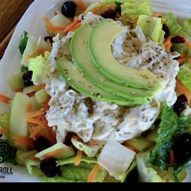 Ensalada con Pollo en Crema