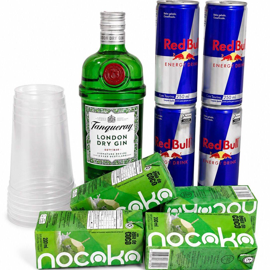 1X GIN TANQUERAY 750ML
4X RED BULL 250ml ( MANDAR A ESCOLHA NO PEDIDO, TEM TRADICIONAL, TROPICAL E MELANCIA)
4X GELO SABOR ( MANDAR A ESCOLHA NO PEDIDO,TEM COCO, MARACUJÁ, MAÇÃ VERDE E MELANCIA)
4X COPOS 700ml