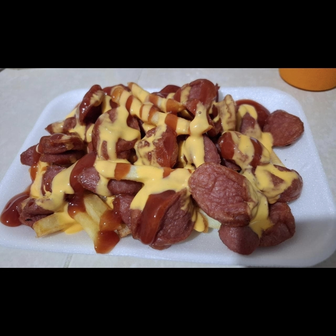 Salchipapas