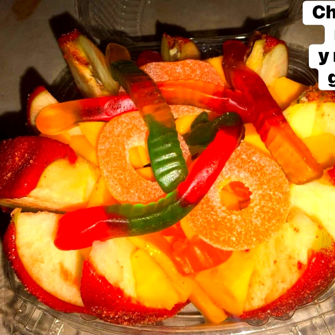 Manzana Mixta con Mango y Gomitas