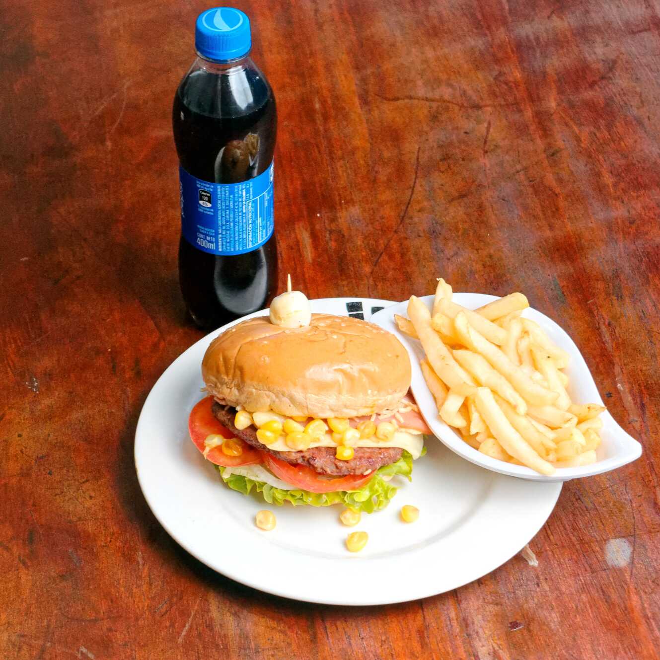 Combo Hamburguesa Criolla + Papas + Bebida