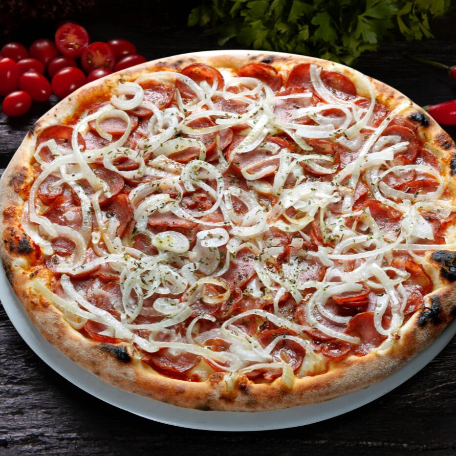 Selecione até 02 recheios de sua preferência para tornar sua pizza ainda mais especial. São recheios feitos com ingredientes selecionados.