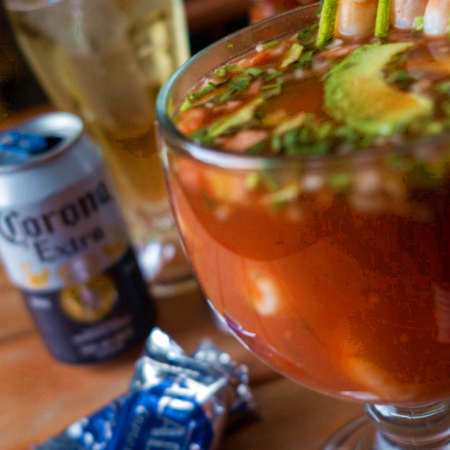 Chavela Mediana de Mariscos Mixta