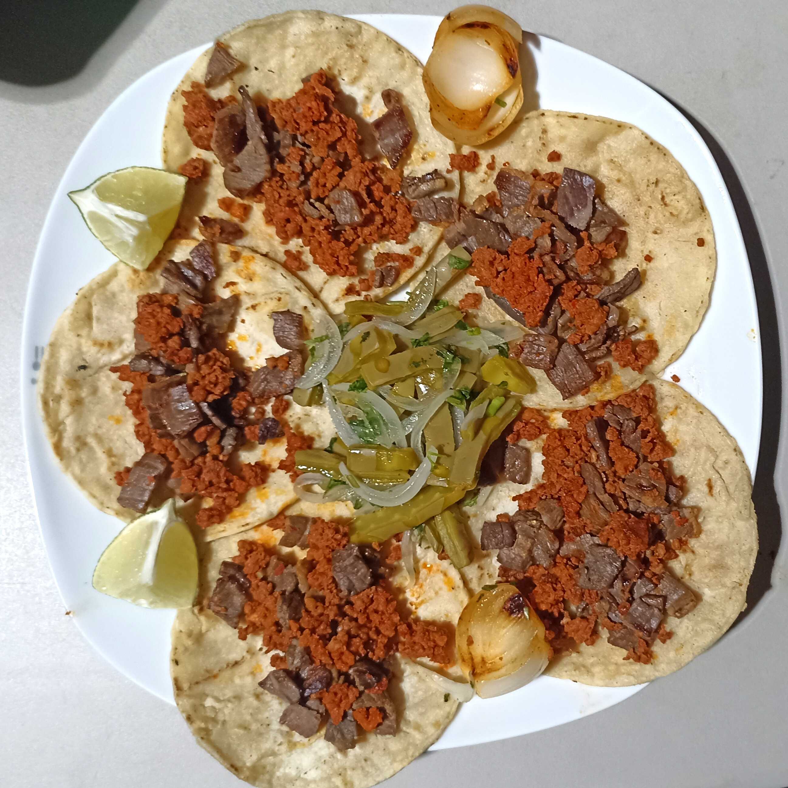 4 Tacos Surtidos + 1 Refresco de 600 Ml