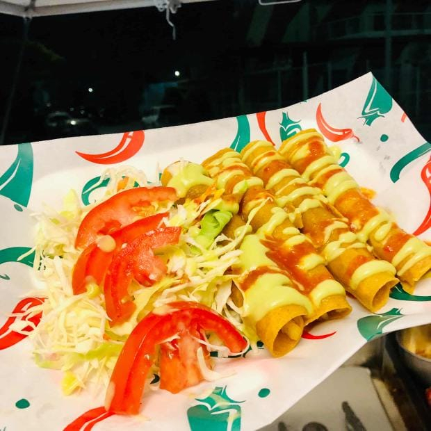 2 Ordenes De Flautas Y Soda