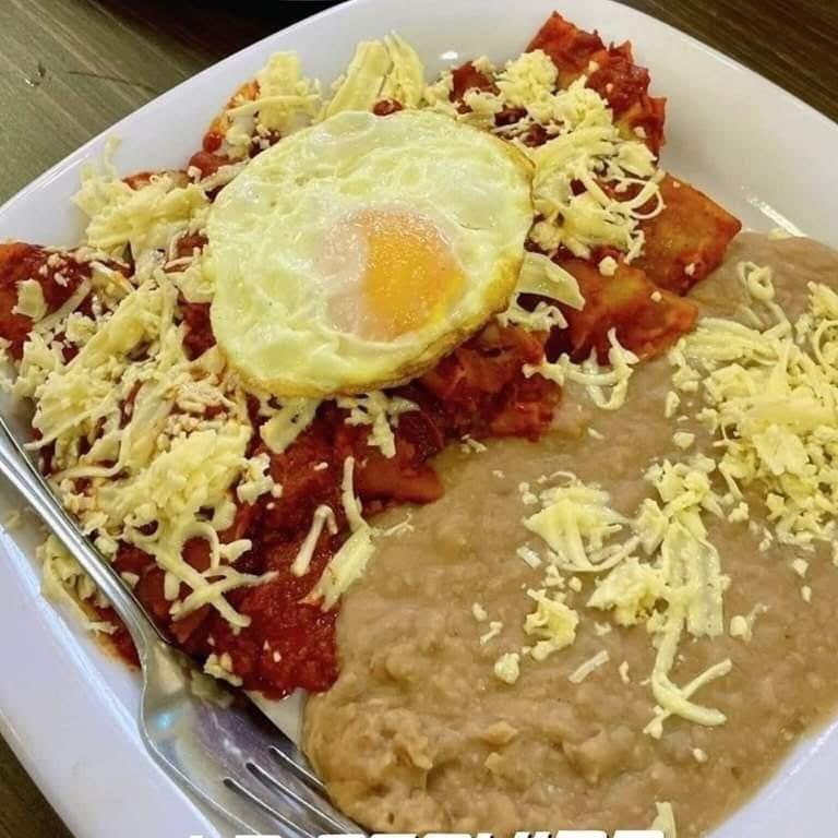 Chilaquiles Rojos