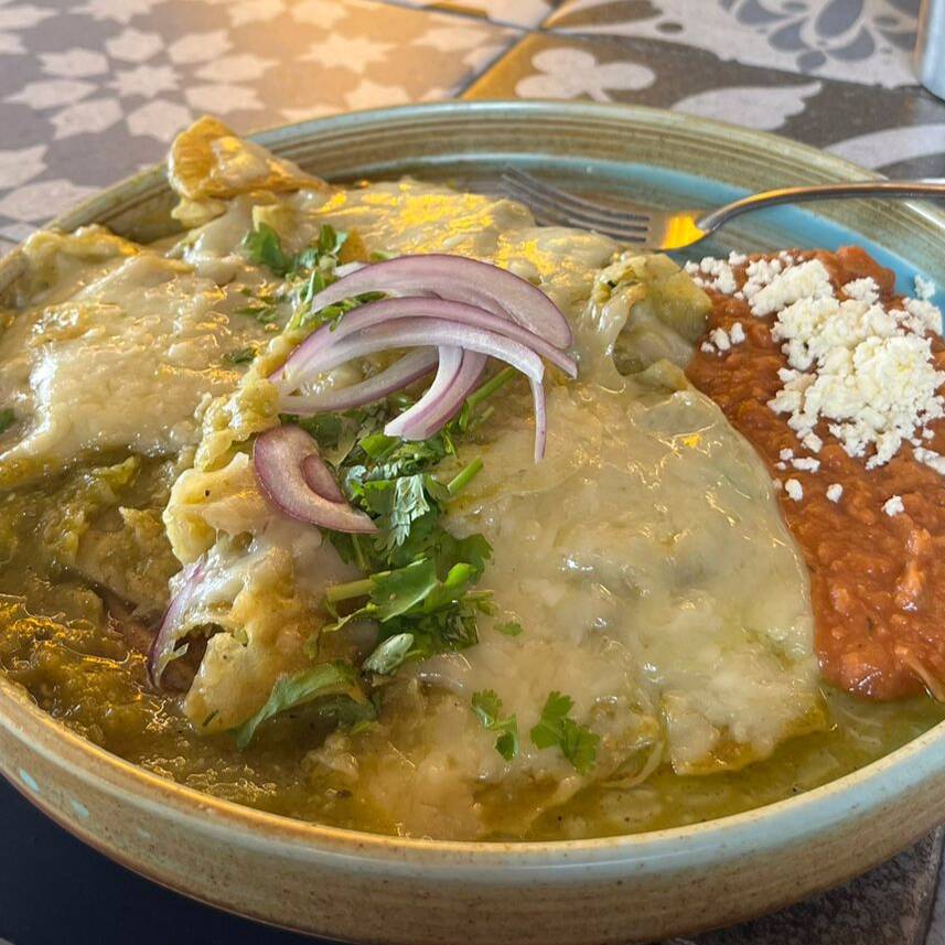 Chilaquiles Suizos