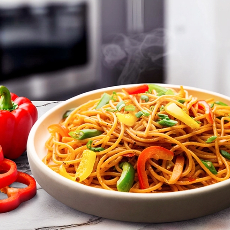 SPAGETTI CON SALTEADO DE VEGETALES Y POLLO