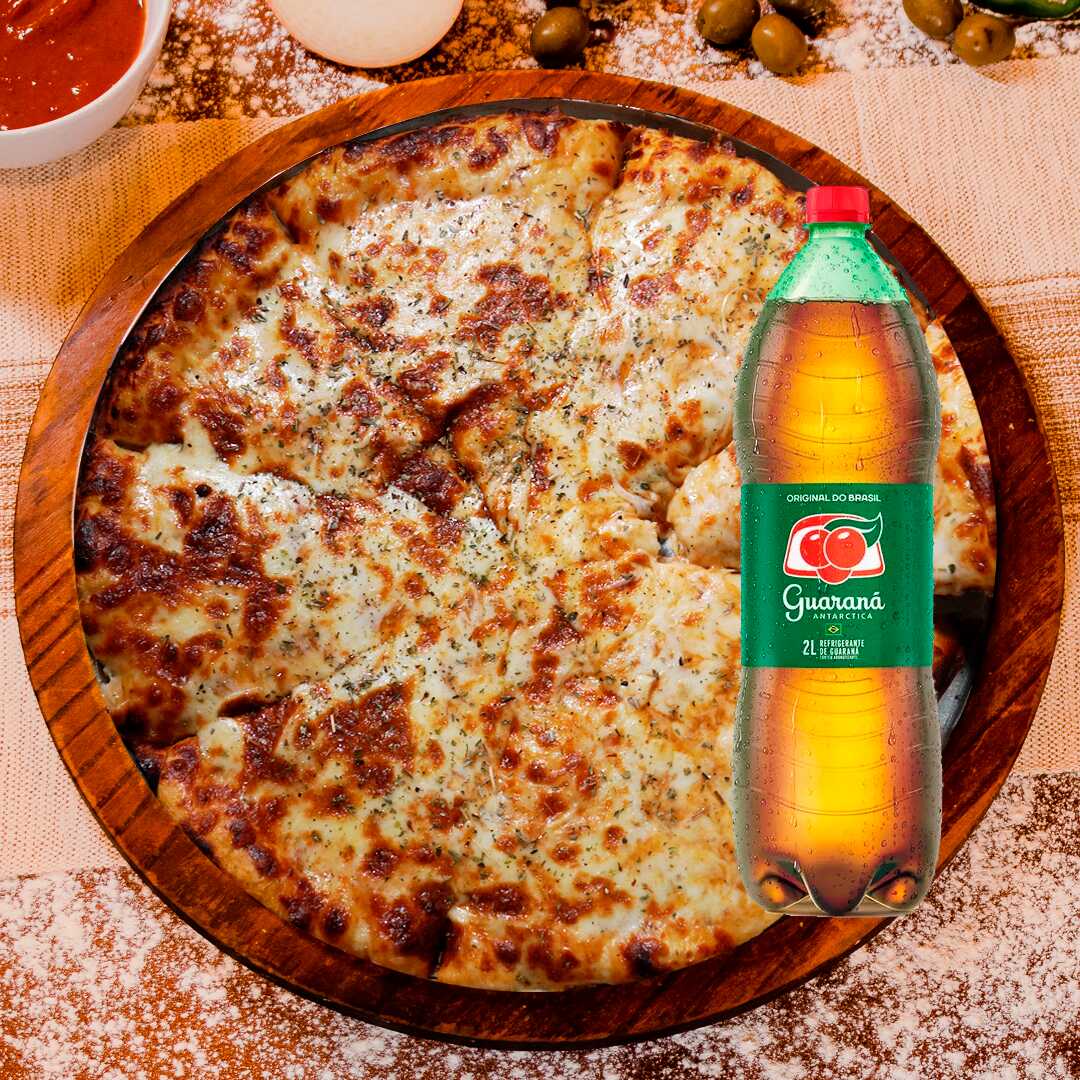 2 Pizzas grandes (35cm), 8 fatias generosas, massa no ponto e recheio caprichado. Acompanha 1 Guaraná 2l geladinho.