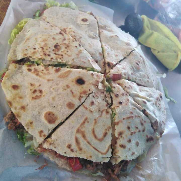 Quesadilla Especial ( 8 Personas ) Casi 6 Kg