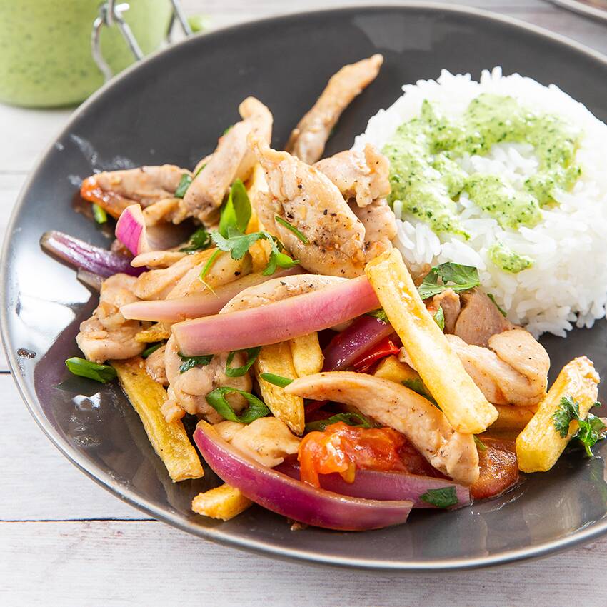 Pollo Saltado+Bebida