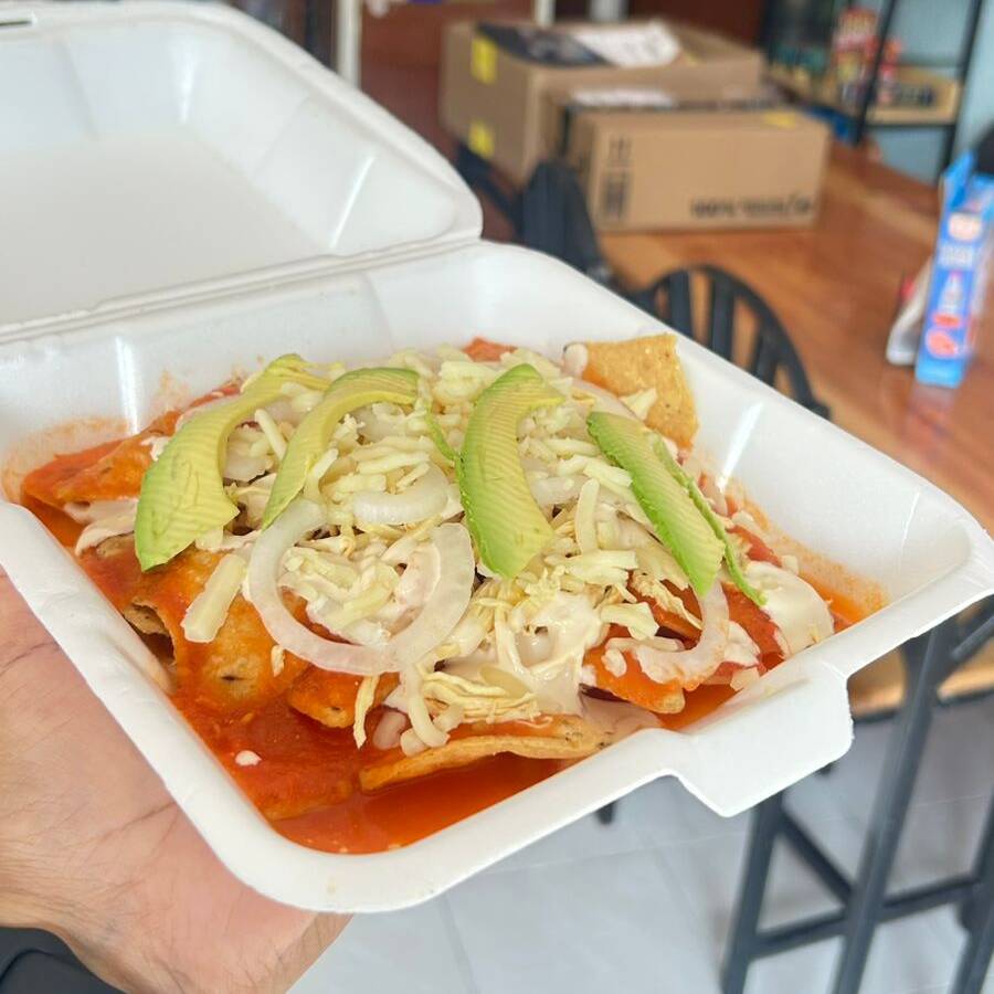 CHILAQUILES DE POLLO