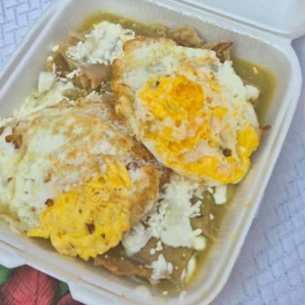 CHILAQUILES VERDES HUEVO