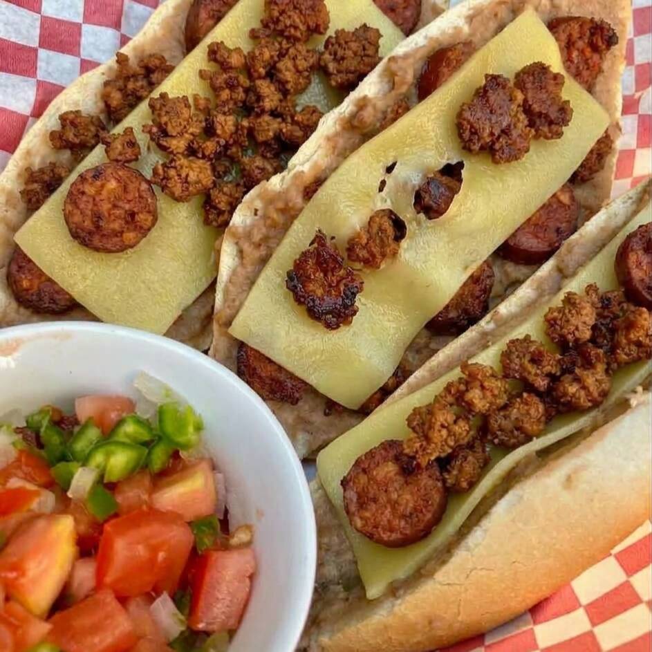 Molletes con Longaniza