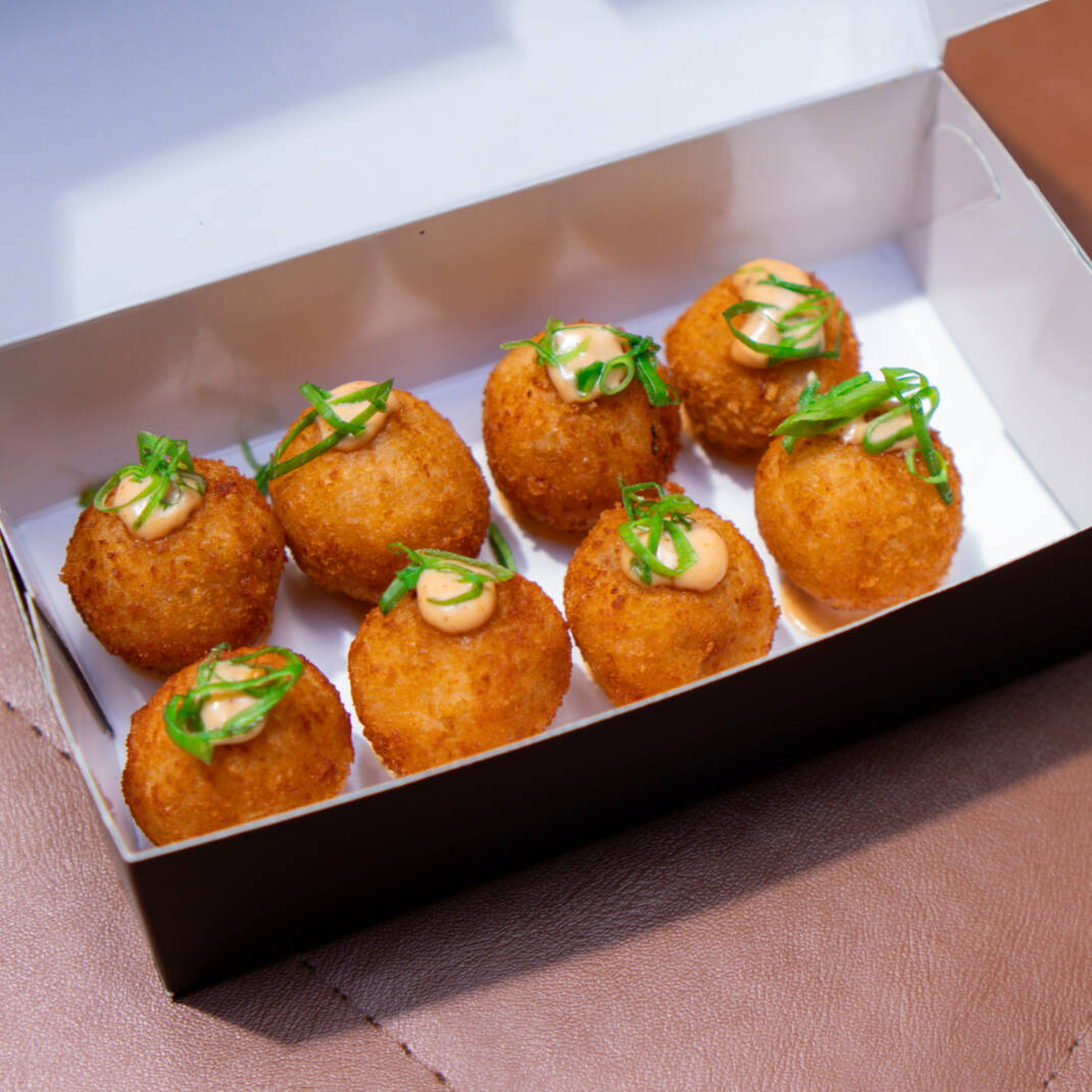 Bolinho de salmão.